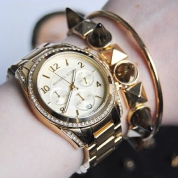 Michael Kors Accessories - ✨MK5676 Gold Chronograph Watch✨